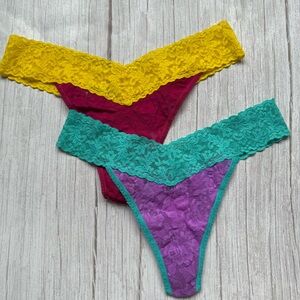 New Women's HANKY PANKY Original Rise Lace Thong Panty One Size